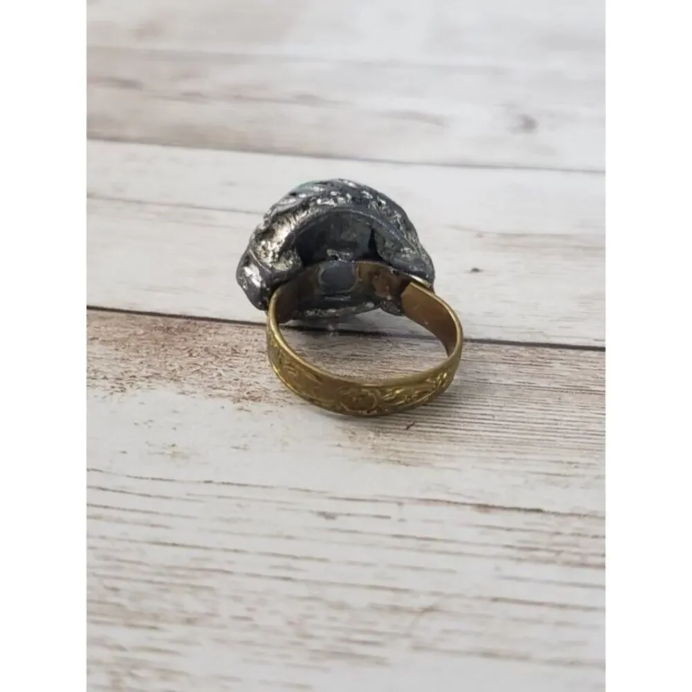 Vintage Ring - Adjustable With Green Center